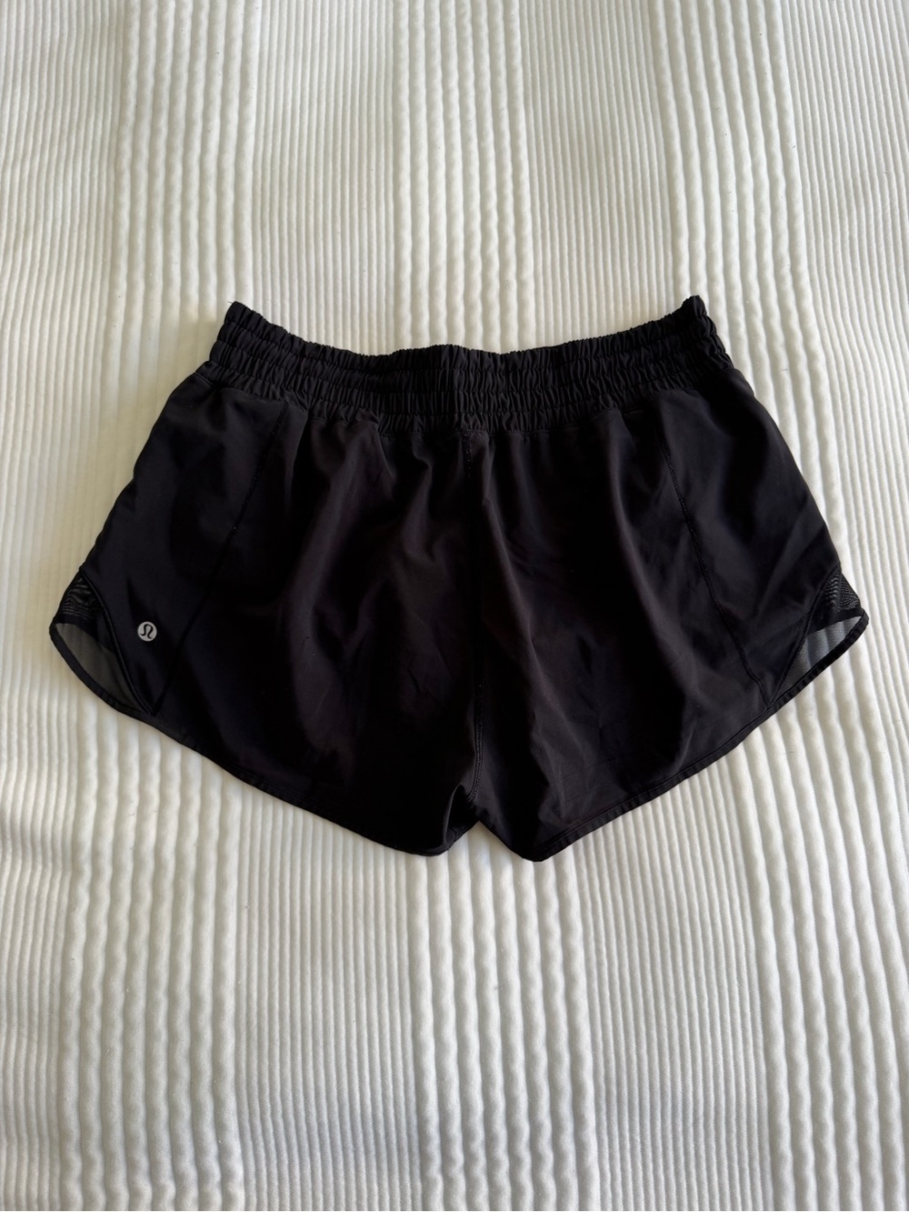 Black lululemon hotty hot short